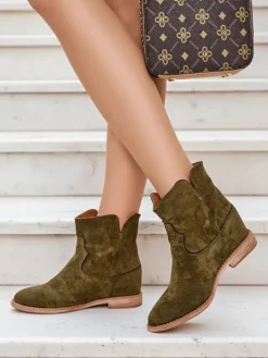 Royalfashion Botki a'la kowbojki na krytym koturnie Blueston