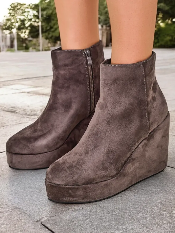 Royalfashion Botki damskie na koturnie Sieffa