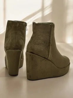 Royalfashion Botki damskie na koturnie Sieffa