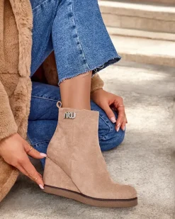 Royalfashion Botki damskie na koturnie Serda