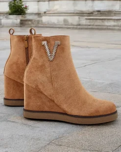 Royalfashion Botki damskie na koturnie Nerias