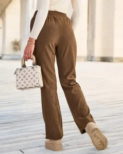 Royalfashion Brązowe damskie sztruksowe spodnie materiałowe