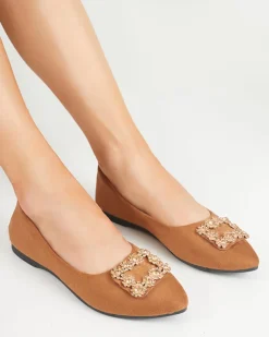 Royalfashion Brązowe damskie eko-zamszowe balerinki z ozdobą Linselisa