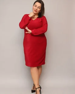 Royalfashion Błyszcząca sukienka damska przed kolano w kolorze czerwonym PLUS SIZE