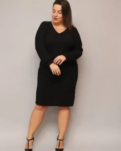 Royalfashion Błyszcząca sukienka damska przed kolano w kolorze czarnym PLUS SIZE