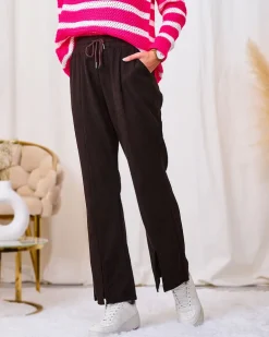 Royalfashion Ciemnobrązowe sztruksowe damskie spodnie materiałowe