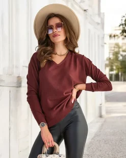 Royalfashion Ciemnobrązowy sweter damski z dekoltem w serek