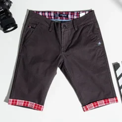 Royalfashion Ciemnoszare męskie spodenki z bordowymi wstawkami