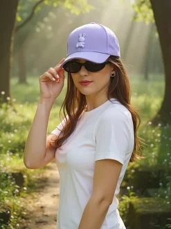 Royalfashion Czapka z daszkiem z naszywką Bunny Chic