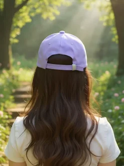 Royalfashion Czapka z daszkiem z naszywką Bunny Chic