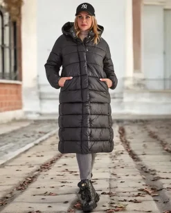 Royalfashion Czarna damska kurtka zimowa