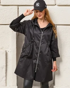 Royalfashion Czarna damska kurtka płaszcz z kapturem