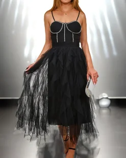 Royalfashion Czarna sukienka damska midi z tiulem i kryształkami