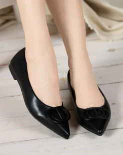 Royalfashion Czarne baleriny damskie w szpic z ozdobą na nosku Manico