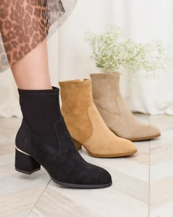 Royalfashion Czarne botki damskie na niskim słupku Rejerra