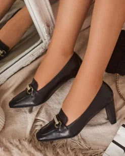 Royalfashion Czarne czółenka damskie na słupku Kolalic