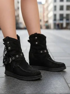 Royalfashion Czarne damskie botki z ukrytym koturnem Dibisa