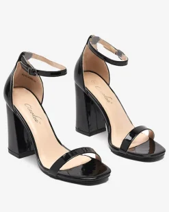 Royalfashion Czarne damskie sandały na słupku Whopso