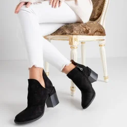 Royalfashion Czarne damskie botki na słupku z wycięciami Namibia