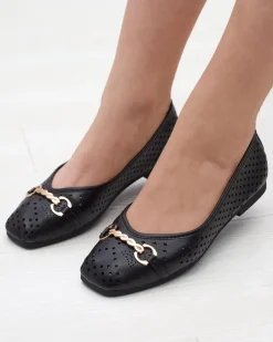 Royalfashion Czarne damskie ażurowe baleriny ze złotą ozdobą Serilla