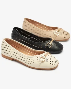 Royalfashion Czarne damskie ażurowe baleriny ze złotą ozdobą Serilla