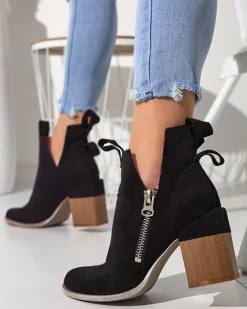 Royalfashion Czarne damskie botki na kwadratowym słupku Darera