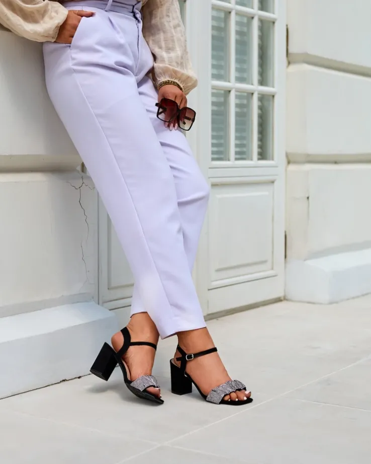 Royalfashion Czarne damskie sandałki na słupku z cyrkoniami Triesta