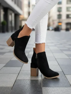 Royalfashion Czarne damskie botki na słupku z wycięciami Cintura