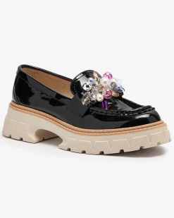Royalfashion Czarne lakierowane mokasyny damskie z ozdobą Leliab
