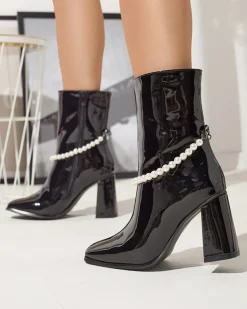 Royalfashion Czarne lakierowane botki damskie na wysokim słupku Rassla