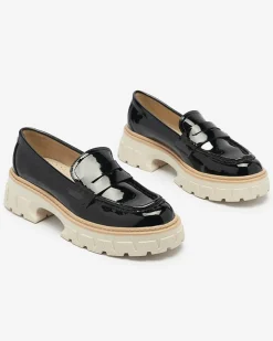 Royalfashion Czarne lakierowane mokasyny damskie Mewira