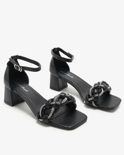 Royalfashion Czarne sandały damskie na słupku Marienka