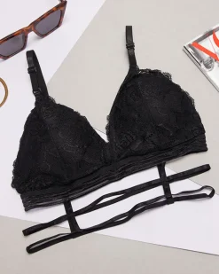 Royalfashion Czarny biustonosz damski z koronką i paseczkami