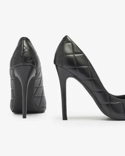 Royalfashion Czółenka damskie pikowane w czarnym kolorze Duclisa