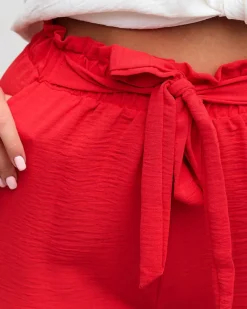 Royalfashion Czerwone damskie krótkie spodenki z kieszeniami