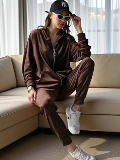 Royalfashion Damski komplet a'la welur