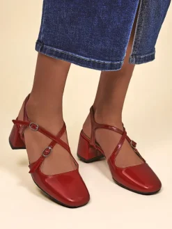 Royalfashion Damskie czółenka na niskim obcasie z ozdobnymi paseczkami Lollita