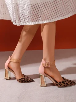 Royalfashion Damskie czółenka z ozdobnym obcasem Sammid