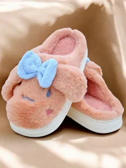 Royalfashion Damskie futrzane kapcie z kokardką Savos