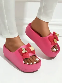 Royalfashion Damskie gumowe klapki z ozdobną kokardką Alday