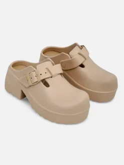 Royalfashion Damskie gumowe klapki na obcasie Voxones