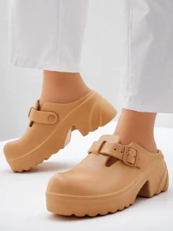 Royalfashion Damskie gumowe klapki na obcasie Voxones