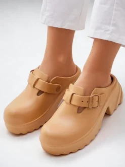 Royalfashion Damskie gumowe klapki na obcasie Voxones