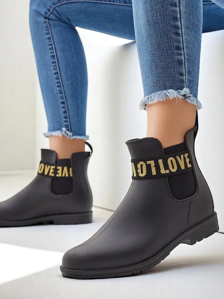 Royalfashion Damskie kalosze matowe z napisem Love Love