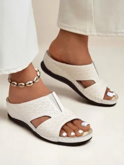 Royalfashion Damskie klapki na grubszej podeszwie Nova Step