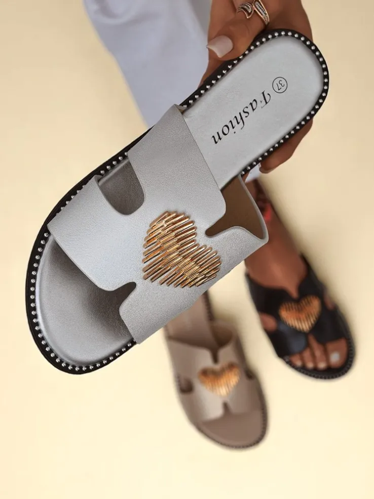 Royalfashion Damskie klapki na płaskiej podeszwie Heart Chic