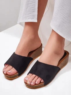 Royalfashion Damskie klapki na niskim koturnie Maderas