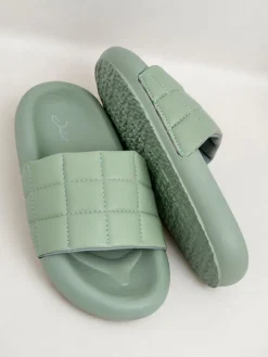 Royalfashion Damskie klapki na płaskiej podeszwie Quilt Walk