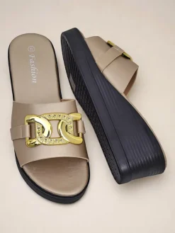 Royalfashion Damskie klapki na koturnie Nolia