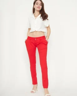 Royalfashion Damskie materiałowe spodnie z niskim stanem w czerwonym kolorze